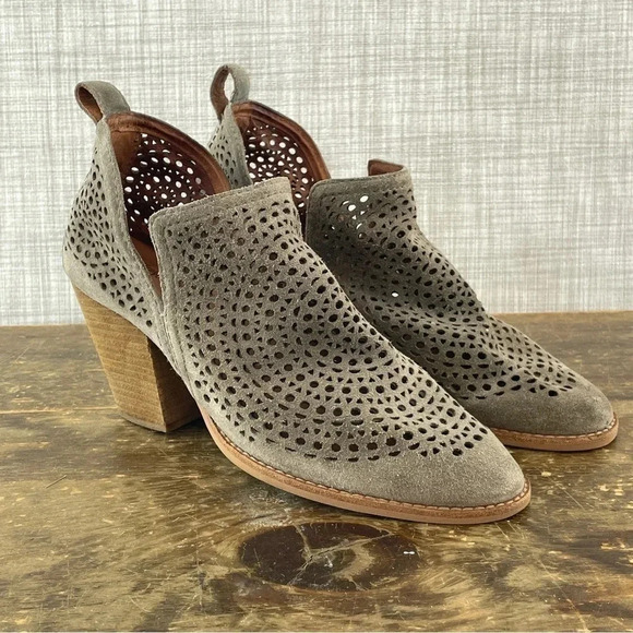 Jeffrey Campbell Cut out Suede  Block Heel Slip on Bootie Boots Women's 10 - Picture 1 of 12